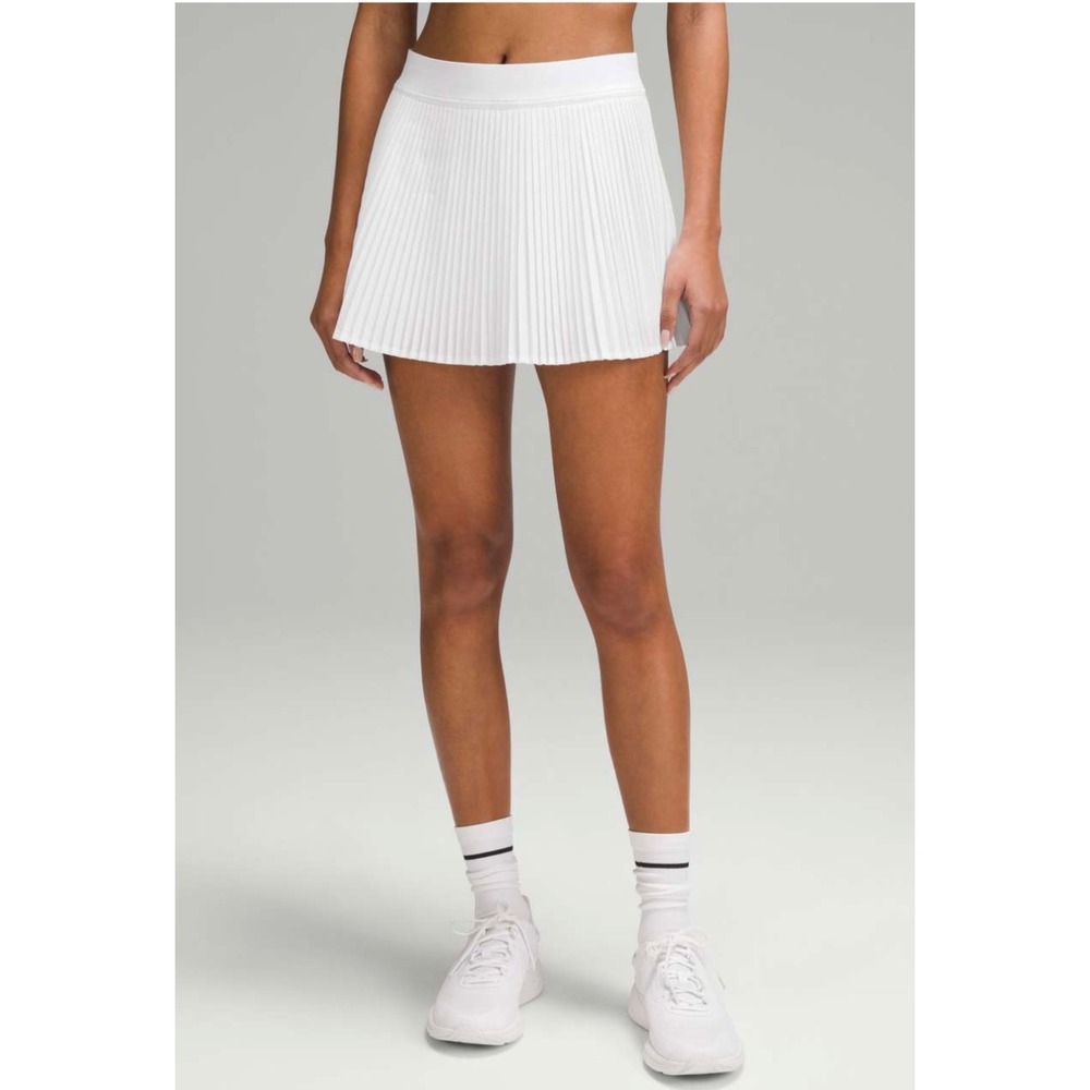 Lululemon Varsity High Rise Pleated Tennis Skirt White Pockets Golf Active Sz 6